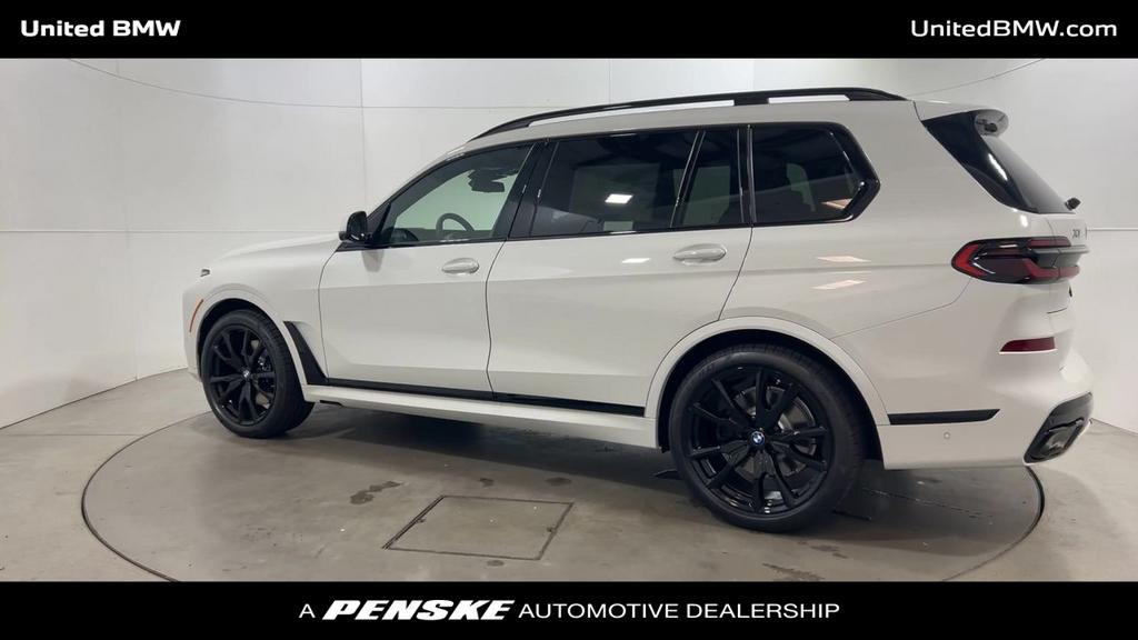 new 2025 BMW X7 car, priced at $101,160