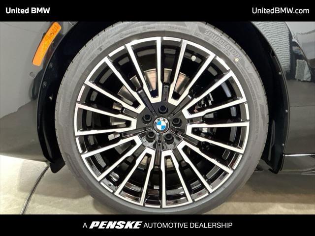new 2025 BMW 760 car, priced at $135,635