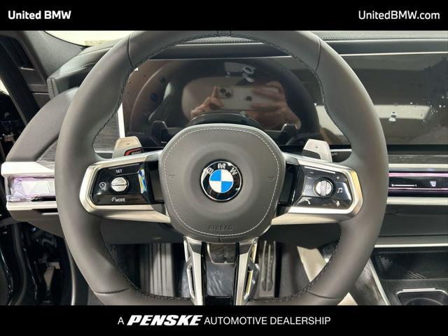 new 2025 BMW 760 car, priced at $135,635