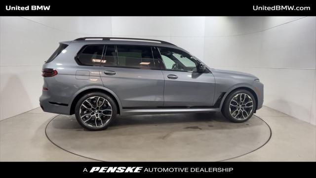 new 2025 BMW X7 car, priced at $118,065