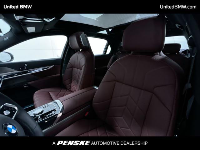 new 2025 BMW 760 car, priced at $135,675