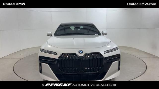 new 2025 BMW 760 car, priced at $135,675