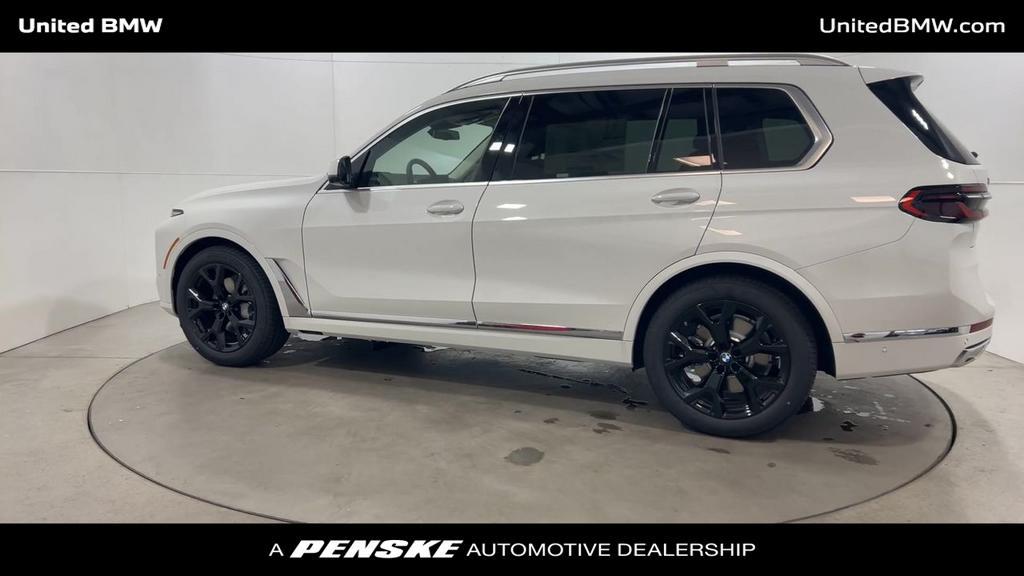 new 2025 BMW X7 car, priced at $88,660