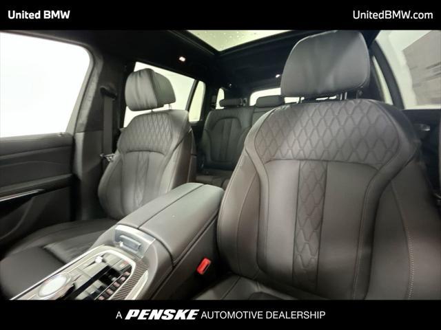 new 2026 BMW X7 car, priced at $118,985
