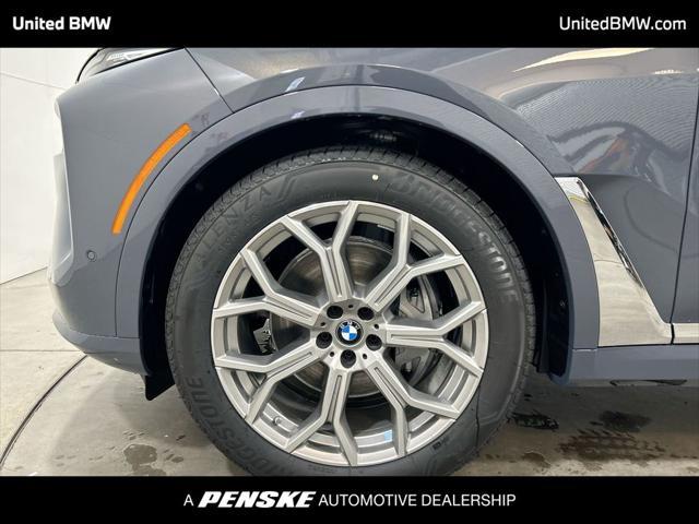 new 2025 BMW X7 car, priced at $92,160