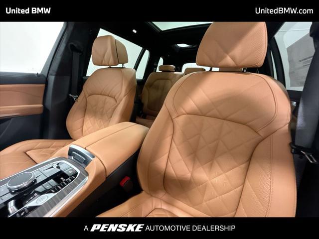 new 2025 BMW X7 car, priced at $92,160