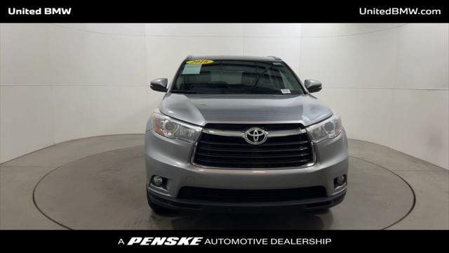 used 2016 Toyota Highlander car, priced at $23,495