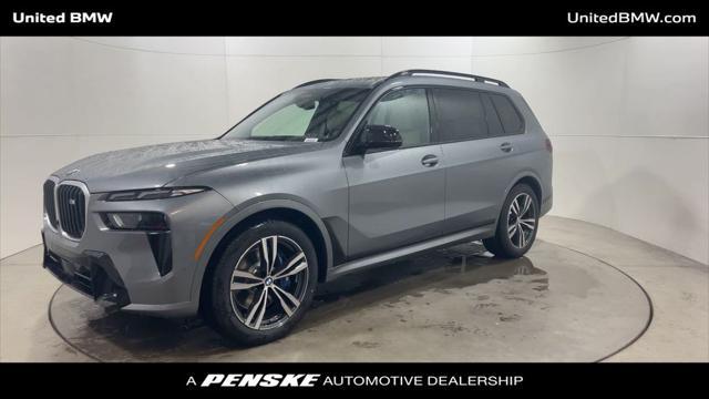 new 2025 BMW X7 car, priced at $118,155