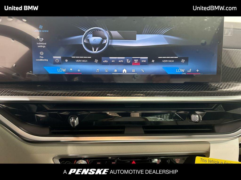 new 2025 BMW X7 car, priced at $118,155