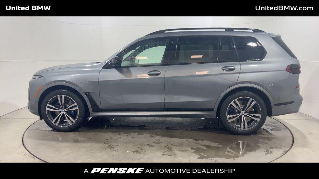 new 2025 BMW X7 car, priced at $118,155
