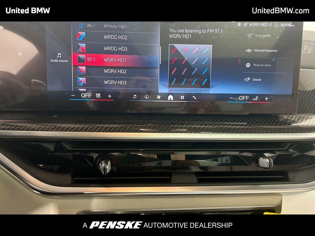 new 2025 BMW X7 car, priced at $118,155