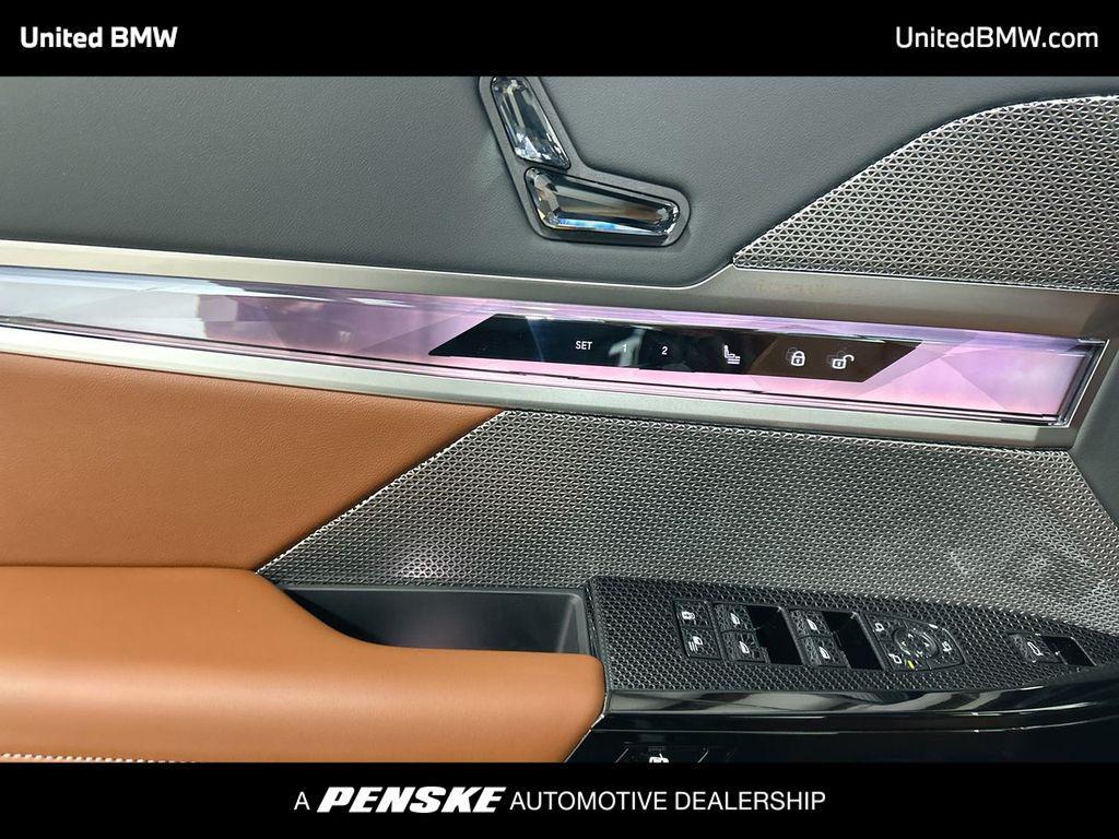 new 2025 BMW 760 car, priced at $135,635