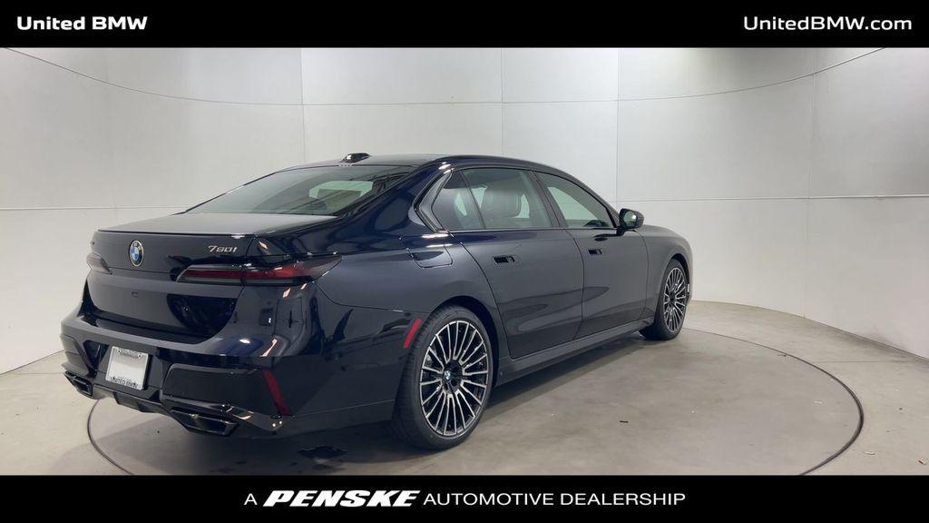 new 2025 BMW 760 car, priced at $135,635
