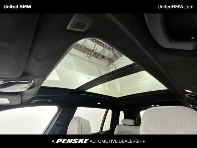 new 2026 BMW X7 car, priced at $95,185