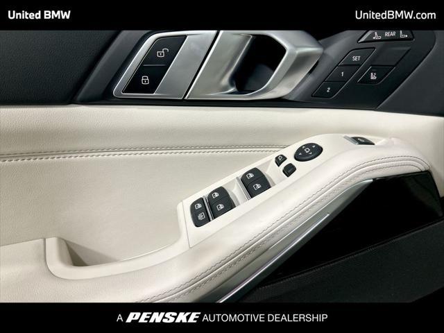 new 2026 BMW X7 car, priced at $101,885