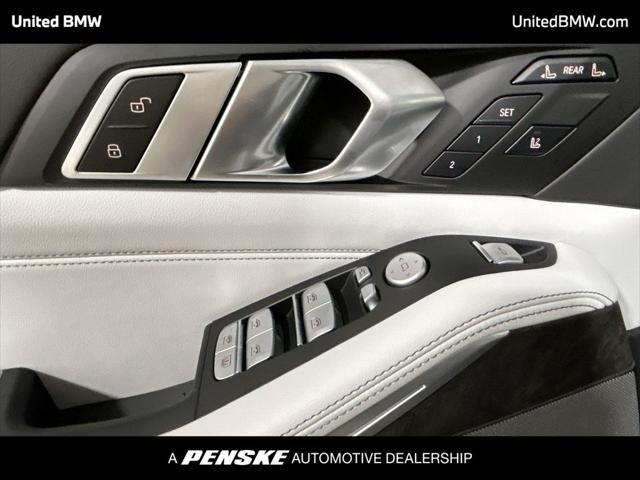 new 2025 BMW X7 car, priced at $94,925