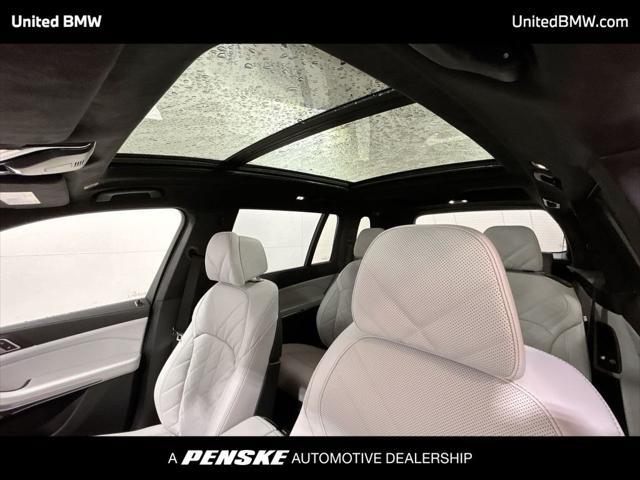 new 2025 BMW X7 car, priced at $94,925