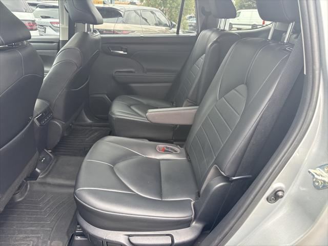 used 2020 Toyota Highlander car, priced at $27,000