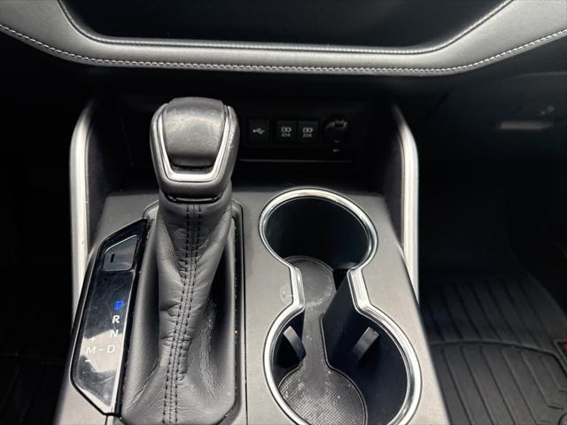 used 2020 Toyota Highlander car, priced at $27,000