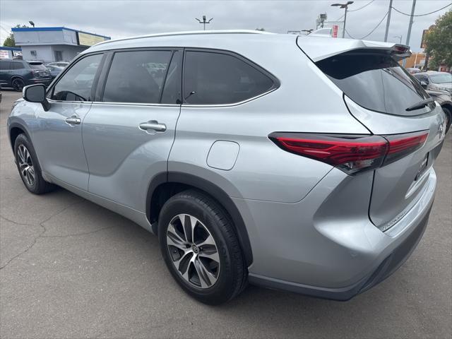 used 2020 Toyota Highlander car, priced at $27,000