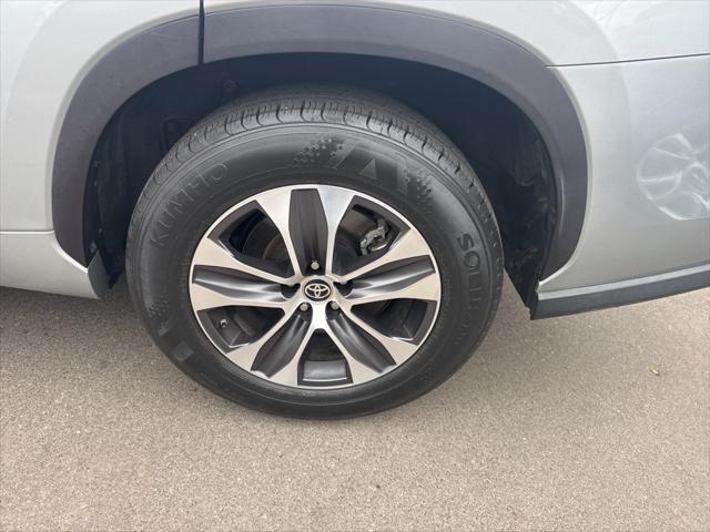 used 2020 Toyota Highlander car, priced at $27,000