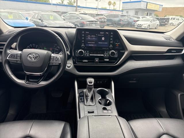 used 2020 Toyota Highlander car, priced at $27,000