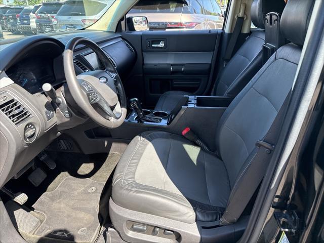 used 2015 Ford Flex car, priced at $10,000