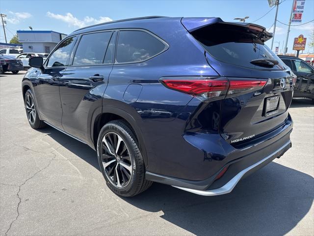 used 2022 Toyota Highlander car, priced at $39,000