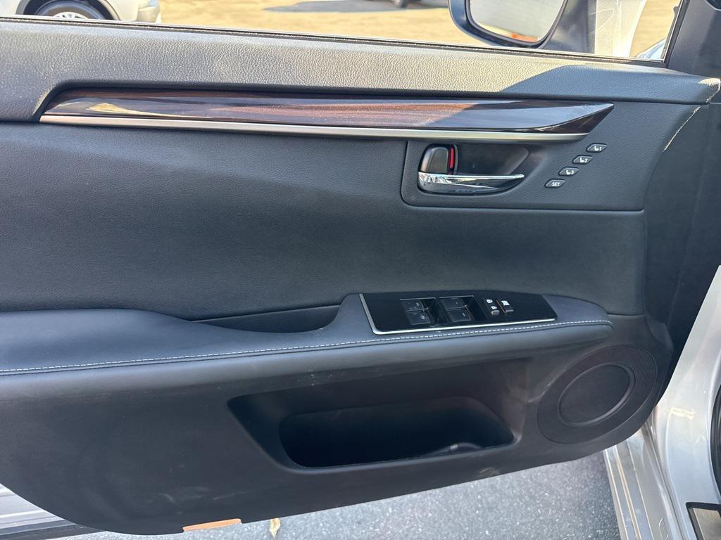 used 2018 Lexus ES 350 car, priced at $26,000