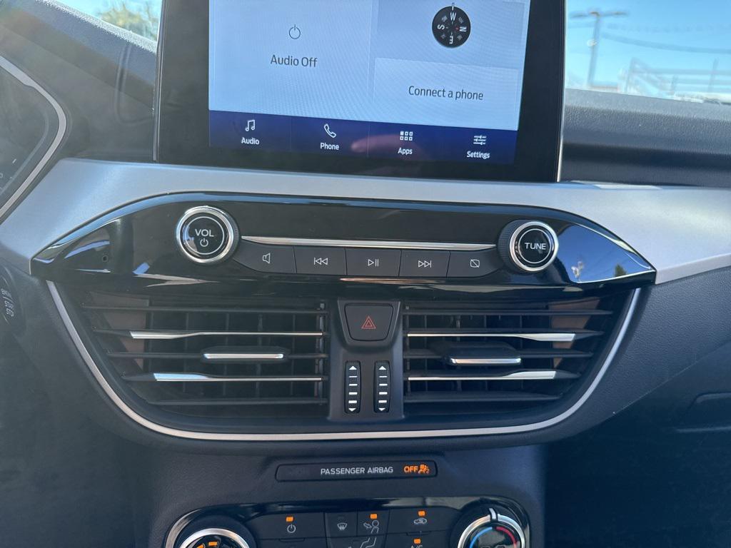 used 2022 Ford Escape car, priced at $13,000