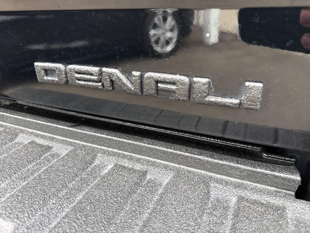used 2018 GMC Sierra 1500 car, priced at $35,000