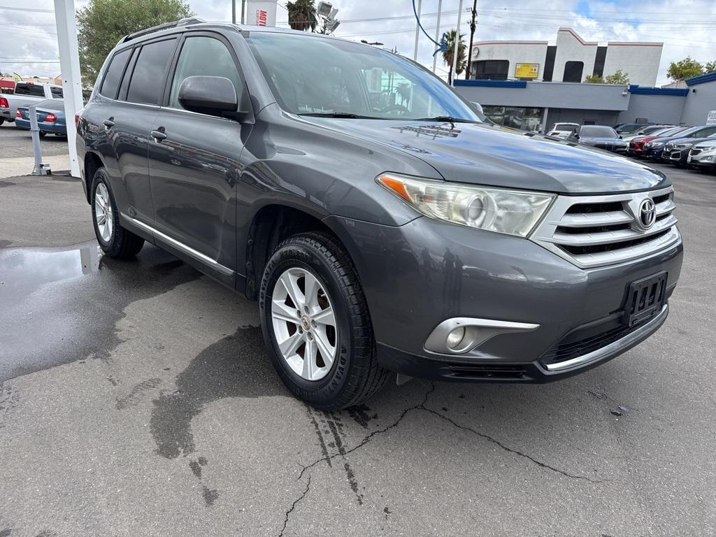 used 2012 Toyota Highlander car, priced at $12,500