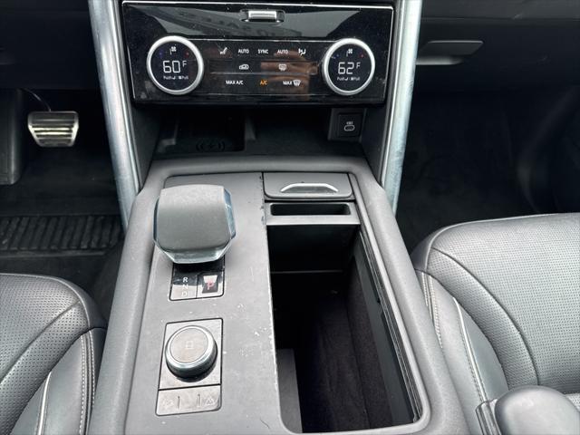 used 2022 Land Rover Discovery car, priced at $35,000
