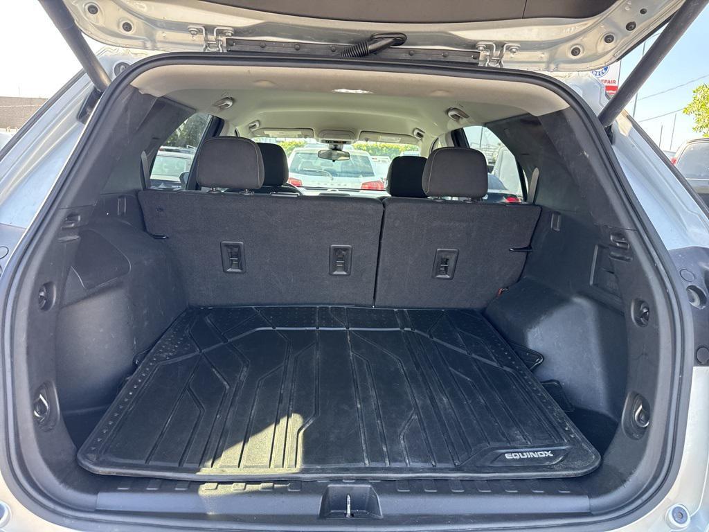 used 2021 Chevrolet Equinox car, priced at $14,000
