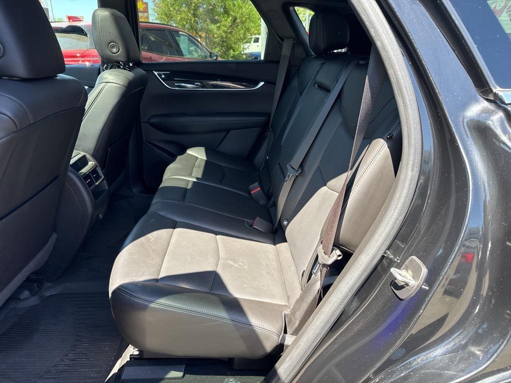 used 2022 Cadillac XT5 car, priced at $27,500