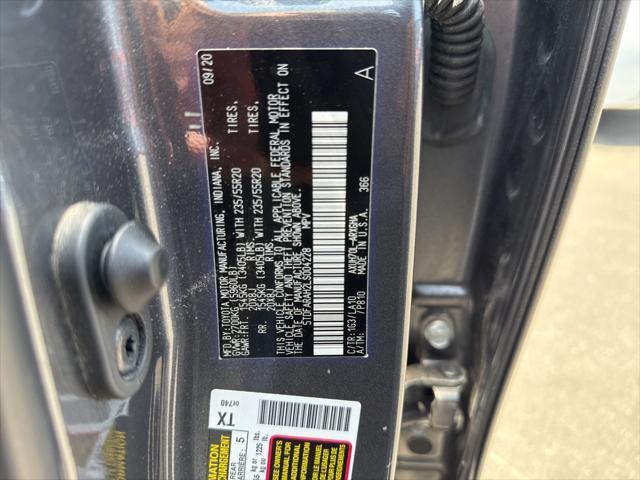 used 2020 Toyota Highlander Hybrid car, priced at $38,000