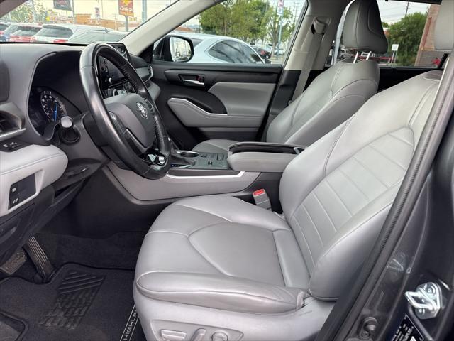 used 2021 Toyota Highlander Hybrid car, priced at $36,800
