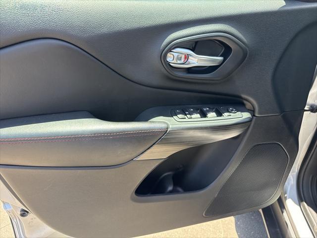 used 2015 Jeep Cherokee car, priced at $10,000