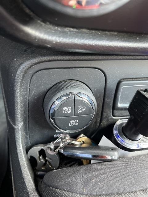 used 2015 Jeep Renegade car, priced at $15,532