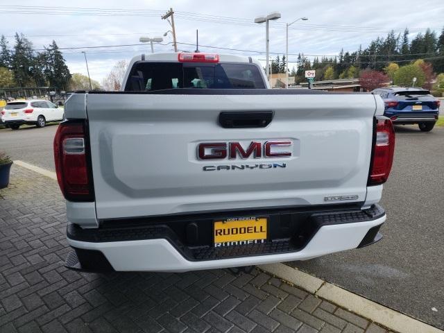 new 2024 GMC Canyon car