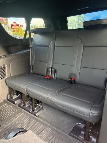 new 2025 GMC Yukon XL car
