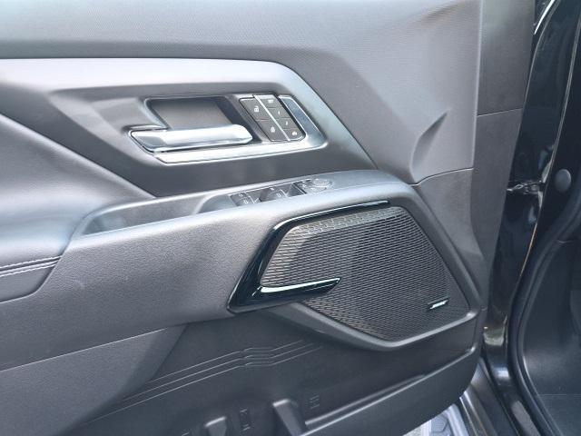 new 2025 Chevrolet Silverado EV car