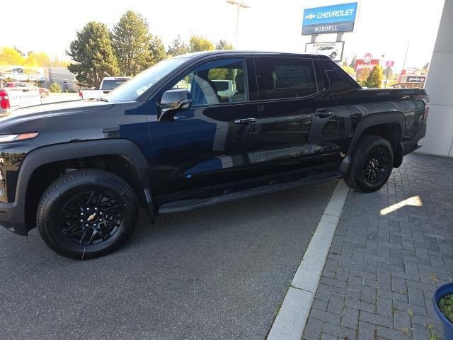 new 2025 Chevrolet Silverado EV car
