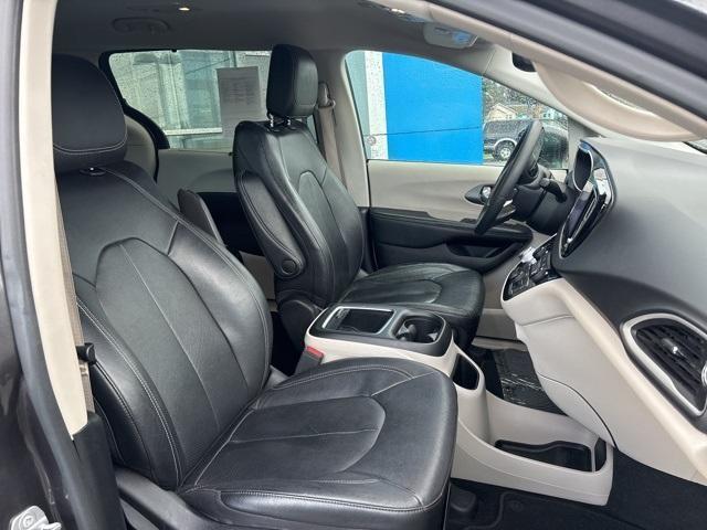 used 2022 Chrysler Pacifica car, priced at $24,399