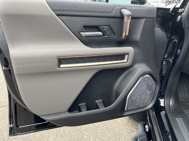 new 2025 GMC HUMMER EV Pickup car, priced at $122,560