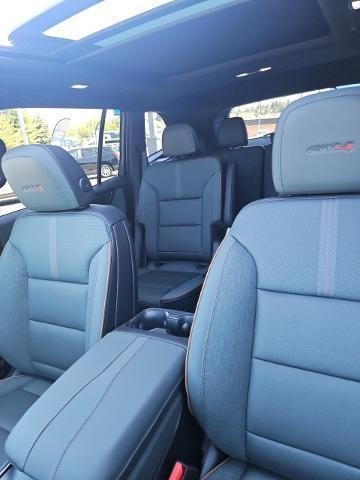 new 2025 GMC Acadia car