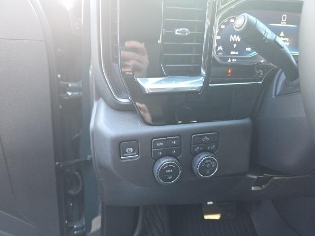 new 2025 Chevrolet Silverado 1500 car