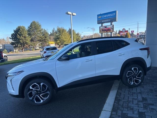 new 2025 Chevrolet Trax car