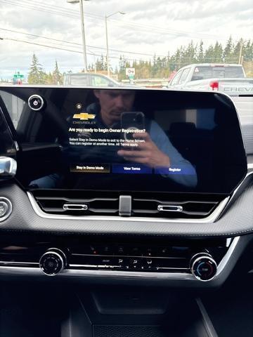 new 2025 Chevrolet Equinox car