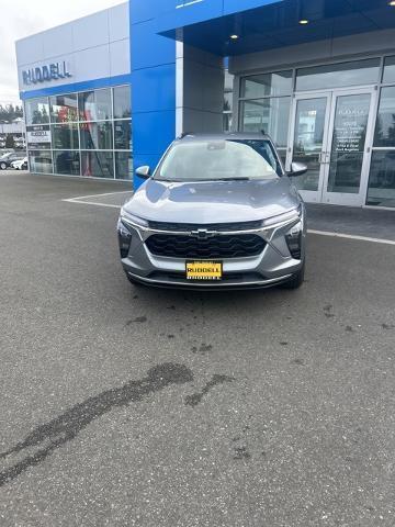 new 2025 Chevrolet Trax car